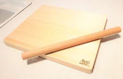 AA6024_手作りパン・ピザ・お菓子作りに最適！家具職人が造る紀州ヒノキ（一枚板）の木製ボード＆めん棒